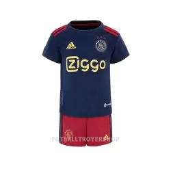 Ajax Amsterdam Bortedrakt Barn 22-23 - med Bukse Ajax Amsterdam Bortedrakt Barn 22-23 - med Bukse