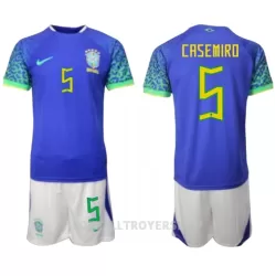 Brasil Casemiro 5 Bortedrakt Barn VM 2022 - med Bukse Brasil Casemiro 5 Bortedrakt Barn VM 2022 - med Bukse
