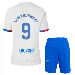 FC Barcelona Lewandowski 9 Bortedrakt Barn 2023/2024 - med Bukse FC Barcelona Lewandowski 9 Bortedrakt Barn 2023/2024 - med Bukse