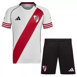 River Plate Hjemmedrakt Barn 2025-26 - med Bukse River Plate Hjemmedrakt Barn 2025-26 - med Bukse