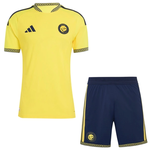 Al Nassr Hjemmedrakt Barn 2026-27 - med Bukse Al Nassr Hjemmedrakt Barn 2026-27 - med Bukse