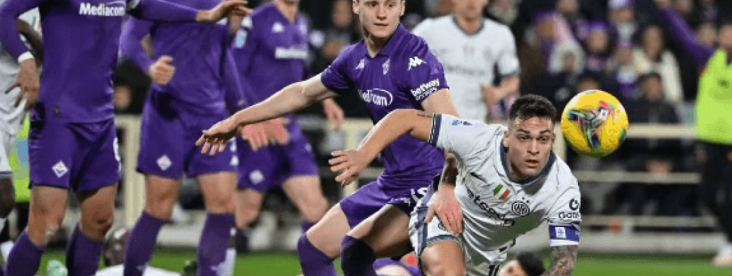 Fiorentina beseiret Inter Milan 3-0 og kom tilbake til topp fire Fiorentina beseiret Inter Milan 3-0 og kom tilbake til topp fire