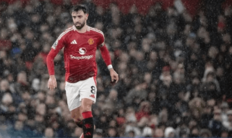 Manchester United slo Ipswich 3-2 og vant tre poeng med vanskeligheter