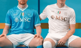 Napoli sikrer seieren i sin første kamp i den nye sesongen, med De Bruynes første mål i full fyr