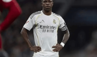 Vinicius Juniors kontraktsfornyelse i fastlåst stilling og tillitskrise hos Real Madrid