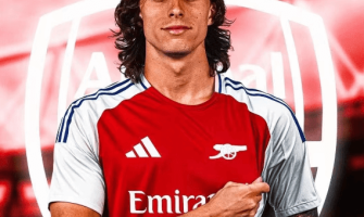 Den italienske landslagsspilleren Calafiori slutter seg til Arsenal