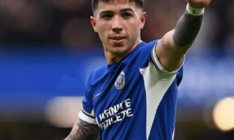 Enzos første Premier League-mål + dobbeltspark hjalp Chelsea til å slå Brighton 3-2